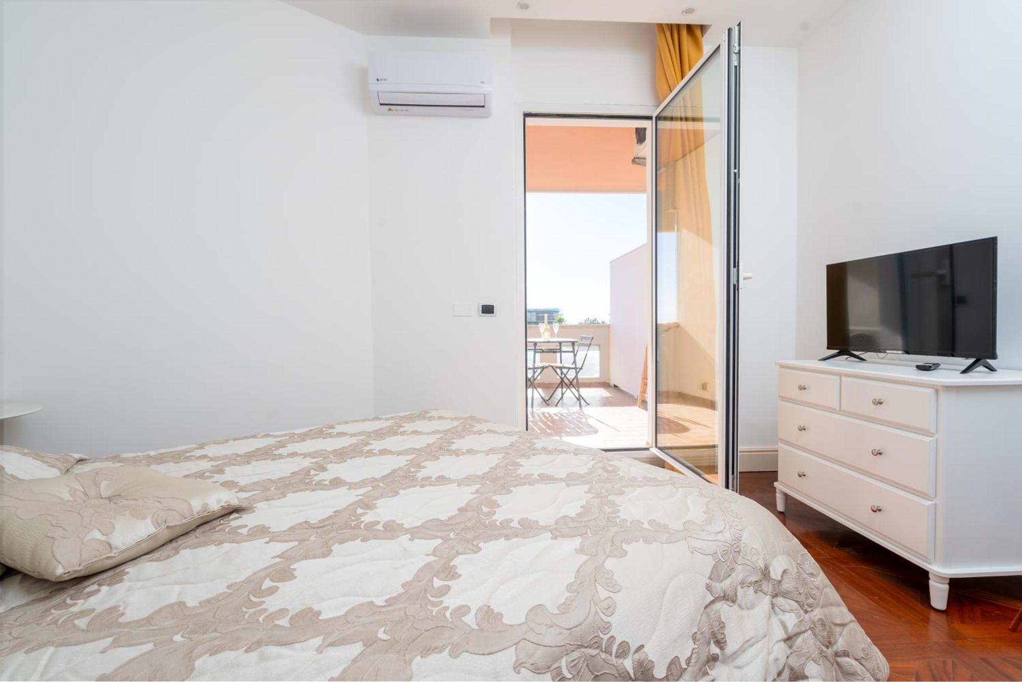 קטאניה Perla Marina Sea View Apartment מראה חיצוני תמונה